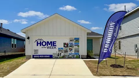 200 Langston Dr, Uhland, TX 78640