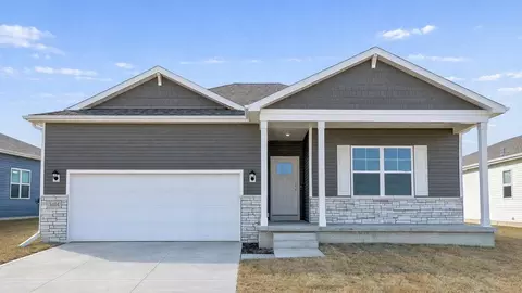 5507 Fenwick St, Bellevue, NE 68133
