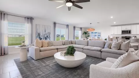 Living - 8319 SW 46th Ave, Ocala, FL 34476 photo 2 of 3