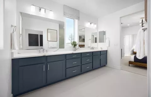 Bath - 1139 Karlstad Dr, Sunnyvale, CA 94089 photo 2 of 3