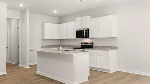 Kitchen - 3285 Ryker Rd, Gainesville, GA 30507 photo 2 of 7