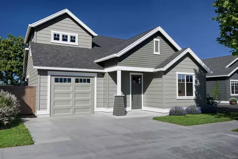 Exterior - 1318 E Luna St, Newberg, OR 97132 photo 3 of 15