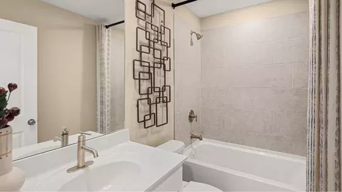 Bath - 176 Hal Ct, Winder, GA 30680 photo 3 of 5