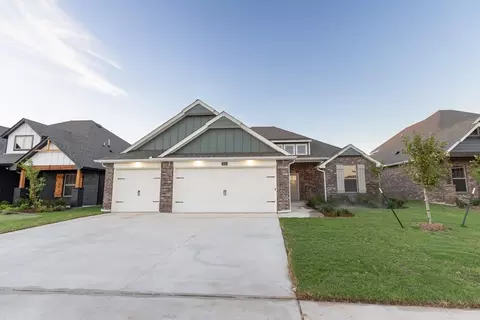 2824 E Northampton St, Broken Arrow, OK 74014
