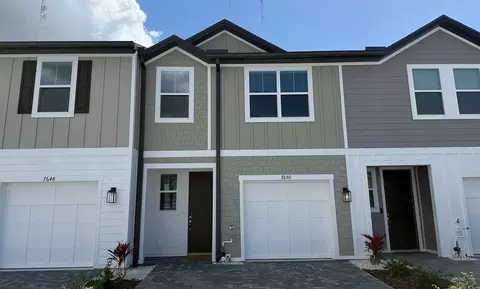 7650 Deer Valley Cir, Tampa, FL 33635