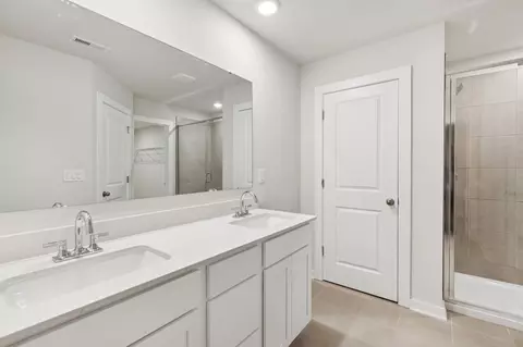 Bath - 421 Scout Ln, Monroe, NC 28110 photo 1 of 2