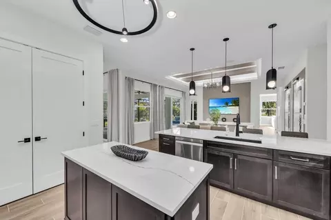 Kitchen - 12418 Stonegate Trl, Parrish, FL 34219 photo 12 of 17