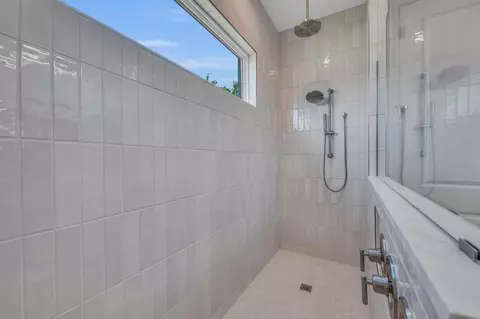 Bath - 12418 Stonegate Trl, Parrish, FL 34219 photo 10 of 17