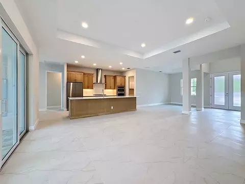 Living - 12418 Stonegate Trl, Parrish, FL 34219 photo 4 of 18