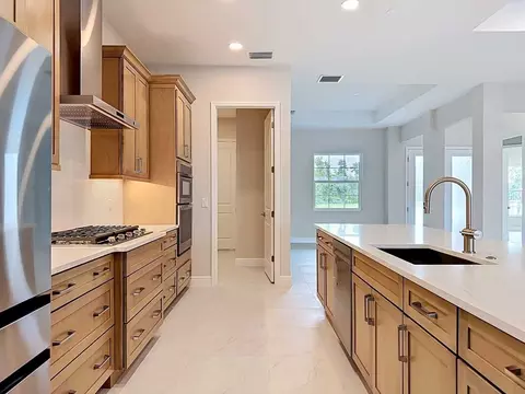 Kitchen - 12418 Stonegate Trl, Parrish, FL 34219 photo 6 of 17