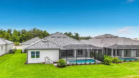 Exterior - 12418 Stonegate Trl, Parrish, FL 34219 photo 9 of 17