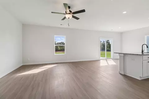 Living - 104 Sundew Rd, Elgin, SC 29045 photo 2 of 4