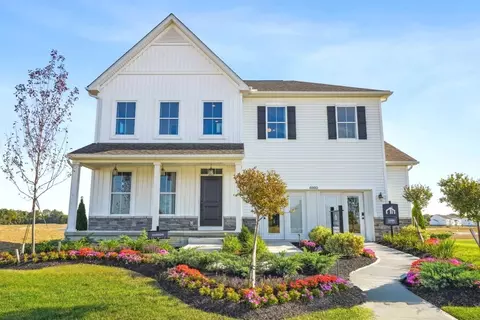 Exterior - 4527 Corsican Loop E, Hilliard, OH 43026 photo 3 of 19