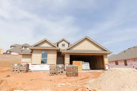 8233 Hazelwood Way, Edmond, OK 73034