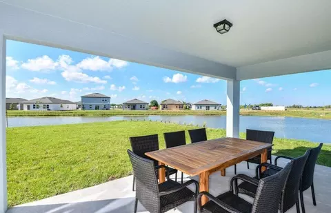Exterior - 12713 Wanderlust Pl, Parrish, FL 34219 photo 4 of 7