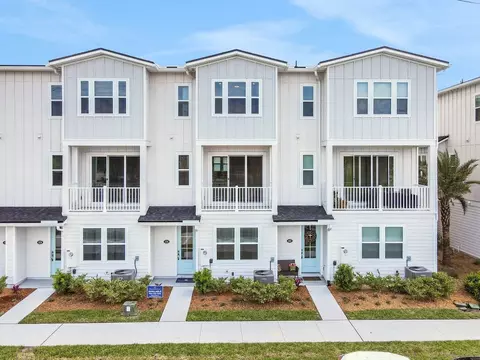 1034 2nd Ave N, Jacksonville Beach, FL 32250
