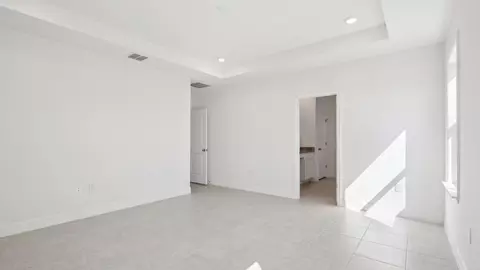 Living - 843 Roseland Rd, Sebastian, FL 32958 photo 4 of 4