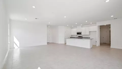 Living - 843 Roseland Rd, Sebastian, FL 32958 photo 3 of 4