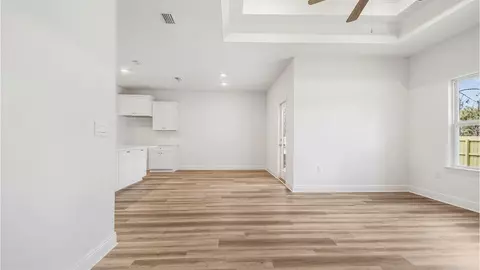 Living - 112 Gray Owl Dr E, Freeport, FL 32439 photo 4 of 5
