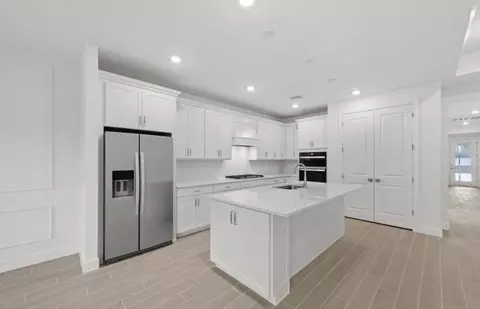 Kitchen - 18405 Parksville Dr, Estero, FL 33928 photo 2 of 3