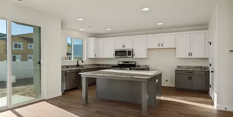 Kitchen - 3159 S Claire Ave, Syracuse, UT 84075 photo 4 of 7