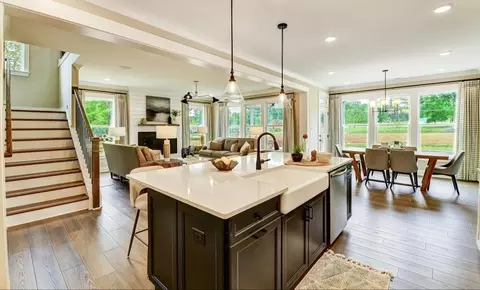 Kitchen - 300 Lomond Loop, Chesapeake, VA 23322 photo 8 of 10