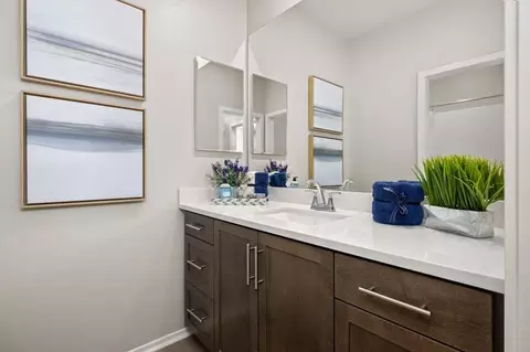 Bath - 45609 17th St E, Lancaster, CA 93535 photo 3 of 3