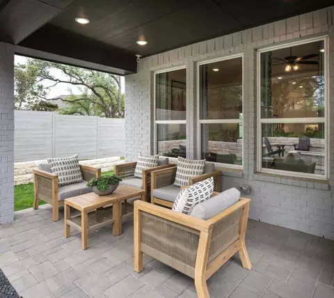 Exterior - 545 High Summit Dr, Georgetown, TX 78628 photo 3 of 14