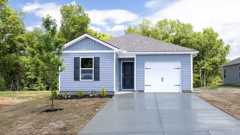 1325 Preakness Ln, Lewisburg, TN 37091