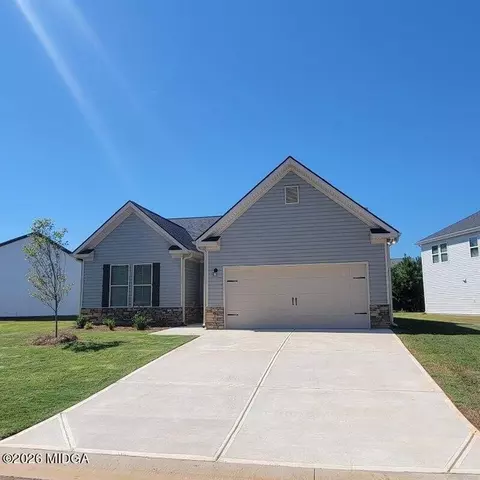 111 Breakwater Way, Perry, GA 31069