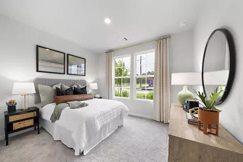 Bedroom - 10827 Red Flagstone Dr, Conroe, TX 77306 photo 4 of 7