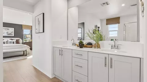 Entry Way - 27237 Brisa Ave, Moreno Valley, CA 92555 photo 5 of 8
