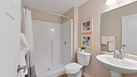 Bath - 107 Spencer Ct, Harmony, PA 16037 photo 8 of 9