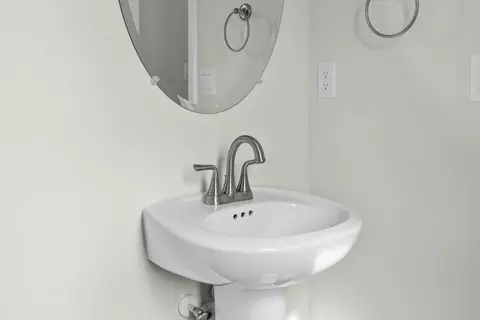Bath - 4402 Abercorn Dr, Suffolk, VA 23435 photo 1 of 5