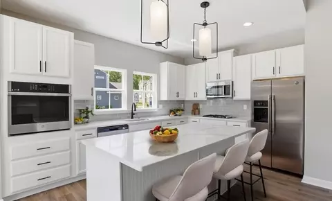 Kitchen - 4402 Abercorn Dr, Suffolk, VA 23435 photo 6 of 6