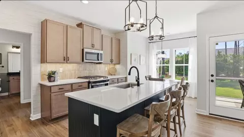 Kitchen - 4402 Abercorn Dr, Suffolk, VA 23435 photo 4 of 6
