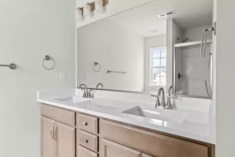 Bath - 4402 Abercorn Dr, Suffolk, VA 23435 photo 2 of 5
