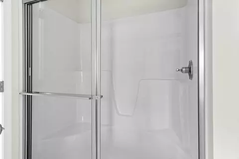 Bath - 4402 Abercorn Dr, Suffolk, VA 23435 photo 3 of 5