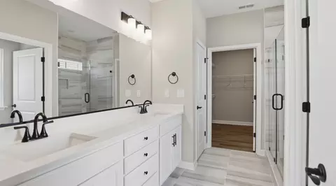 Bath - 4402 Abercorn Dr, Suffolk, VA 23435 photo 5 of 5