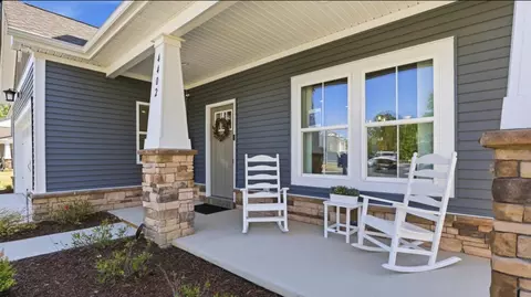 Exterior - 4402 Abercorn Dr, Suffolk, VA 23435 photo 8 of 11