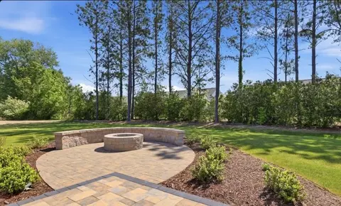 Exterior - 4402 Abercorn Dr, Suffolk, VA 23435 photo 9 of 11