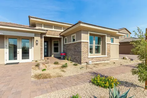 Exterior - 5664 N 86th Dr, Glendale, AZ 85305 photo 4 of 9
