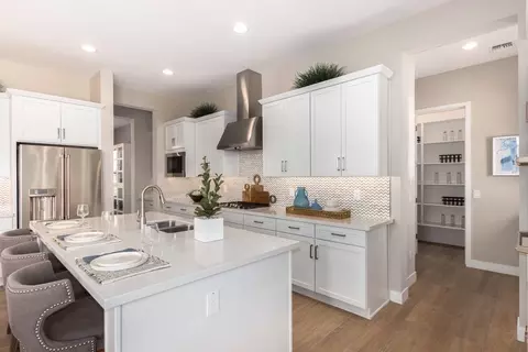 Kitchen - 5664 N 86th Dr, Glendale, AZ 85305 photo 7 of 7