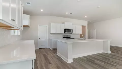 Kitchen - 433 Glacier Way, Conway, SC 29526 photo 1 of 5