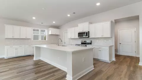 Kitchen - 433 Glacier Way, Conway, SC 29526 photo 2 of 5