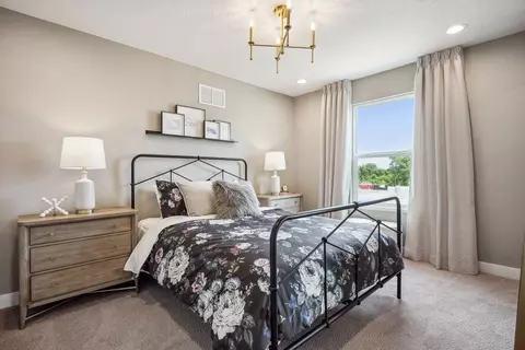 Bedroom - 1794 Maple Heights Dr, Delaware, OH 43015 photo 7 of 9