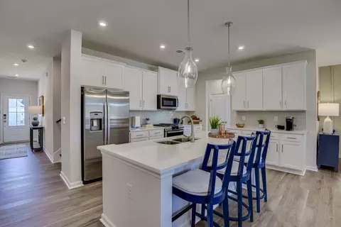 Kitchen - 643 Griffon Dr, Chapin, SC 29036 photo 7 of 8