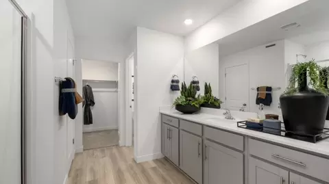 Bath - 1739 S Iron Dr, Provo, UT 84606 photo 1 of 5