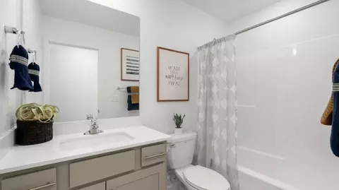 Bath - 1739 S Iron Dr, Provo, UT 84606 photo 3 of 5