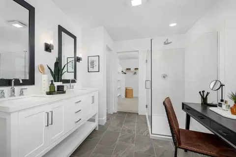 Bath - 154 Solera Dr, Lodi, CA 95240 photo 2 of 2